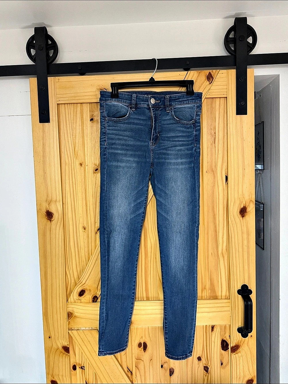American Eagle Skinny Jeans in Blue Size 8 Like New